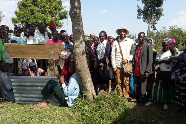 Beekeeping supply and Training - $600 - Image 3